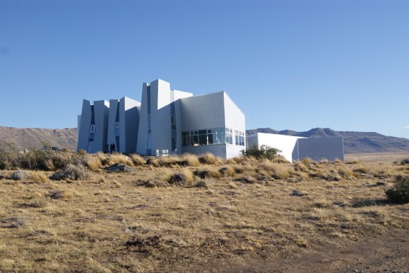 Glaciarium Museo del Hielo Patagónico / Santiago Cordeyro Arquitectos