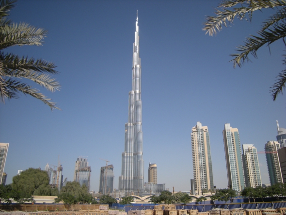 Dubai enganchada a la construccin