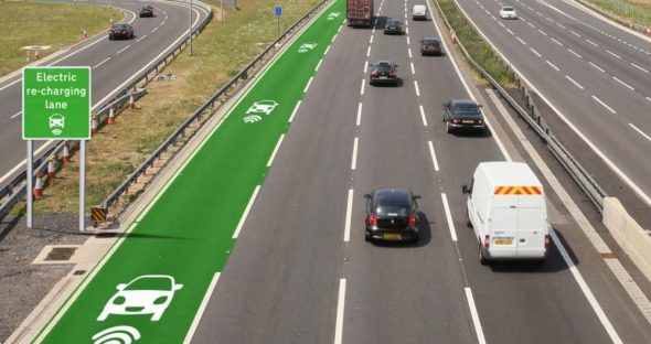 Diseñan carreteras que pueden cargar auto eléctricos andando