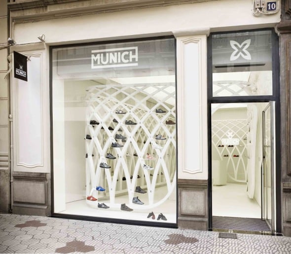 Munich Zapatería / Dear Diseño