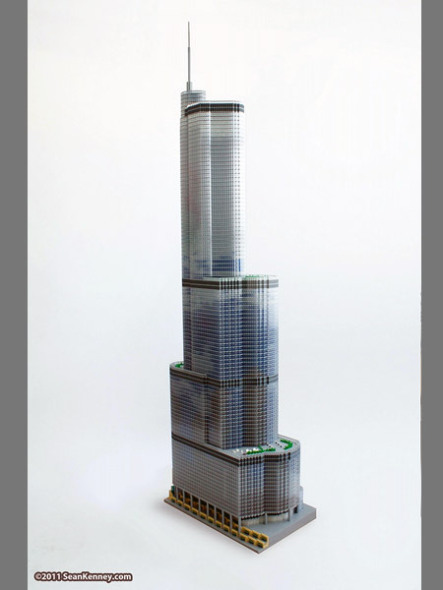 65,000 piezas de LEGO para una réplica de la Trump Tower de Chicago
