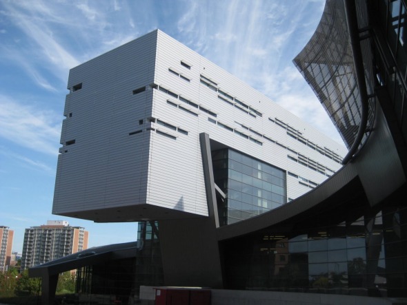 Un Centro Recreativo para la Universidad de Cincinnati / Morphosis