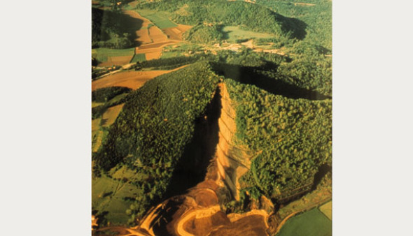 Curar las heridas de la naturaleza: Restauración del volcán del Croscat. Antoni Bramon y Lluis Vilà
