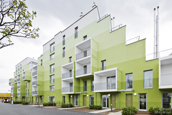 Herzberg Public Housing realizado por AllesWirdGut Architektur + feld72