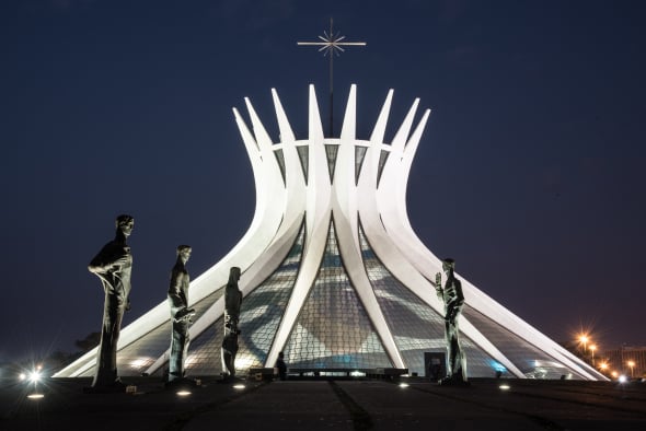 Catedral de Brasilia por Oscar Niemeyer