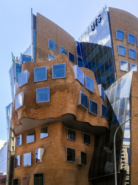 La “bolsa de papel de estraza”, el icono de Frank Gehry en Sídney 