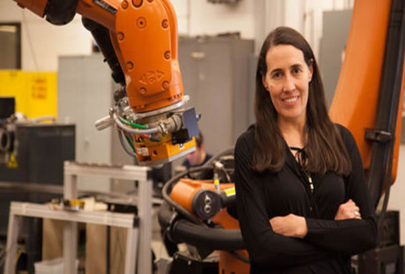 La arquitecta venezolana que doma robots para construir en EUA