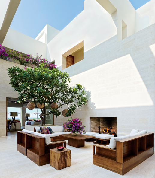 La casa diseñada por Ricardo Legorreta que George Clooney vendió en 100 millones de dólares