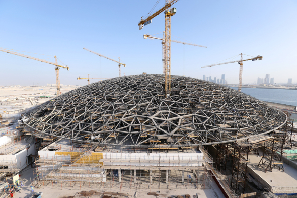 Mira el proceso de construcción del Museo de Louvre de Abu Dhabi