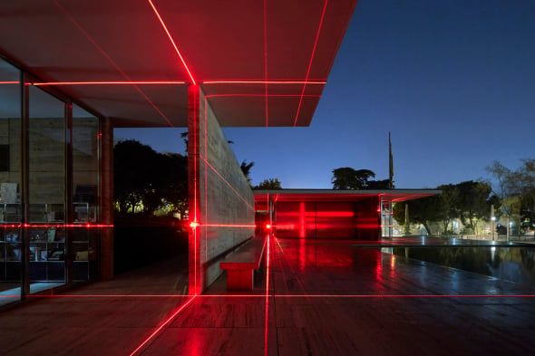 Geometría de luz en el Pabellón de Mies van der Rohe