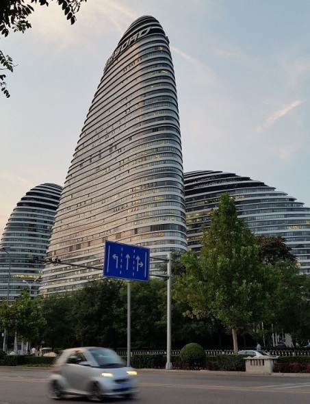 Bloguero chino paga multa de $29,000 dólares por criticar edificio de Zaha Hadid