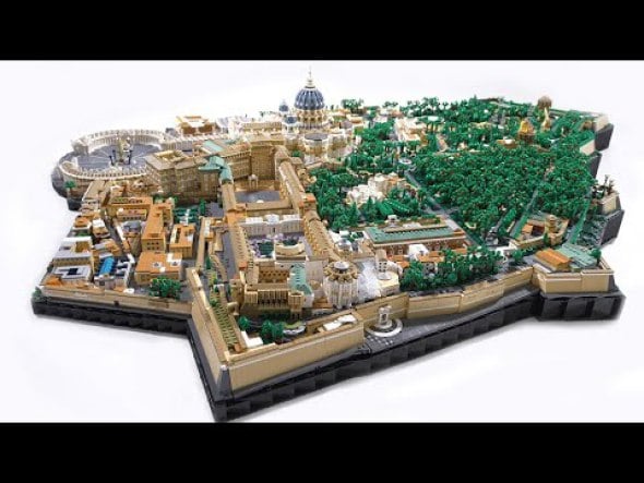 La Ciudad del Vaticano recreada con piezas de LEGO