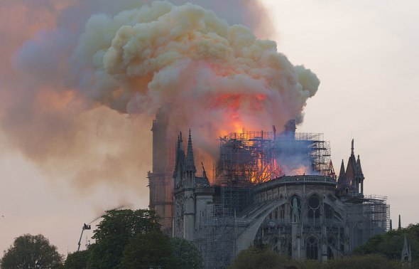 Notre Dame: quieren destruir lo que quedó del incendio reclaman expertos