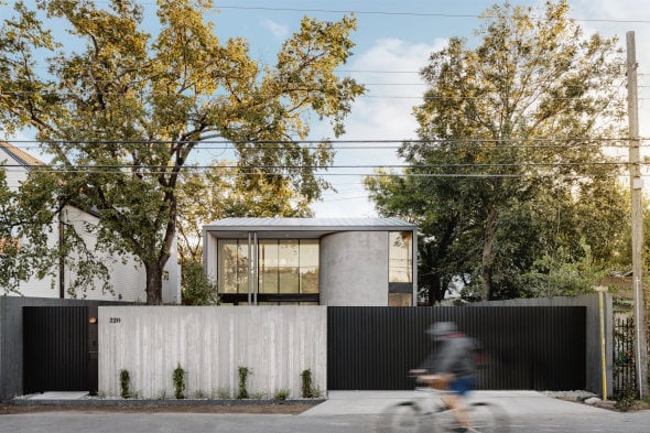 Casa moderna con un muro de concreto